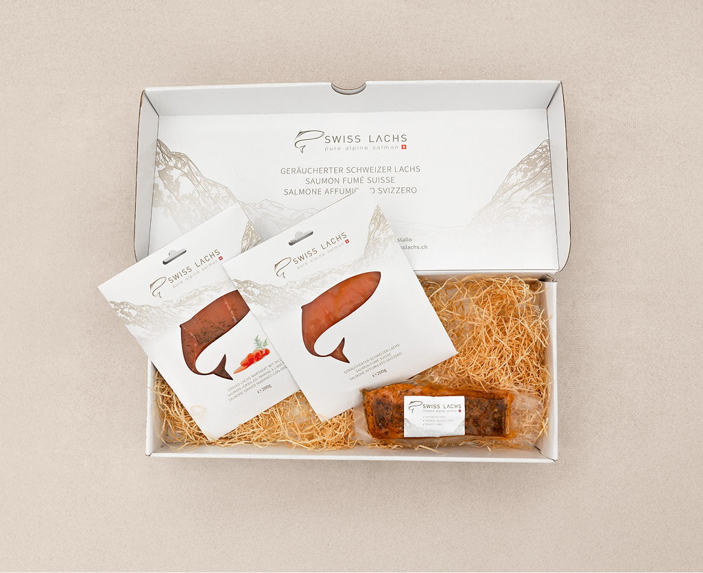 Assortiment de filets de saumon fumé et gravlax